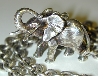  - elephant_pendant_silver